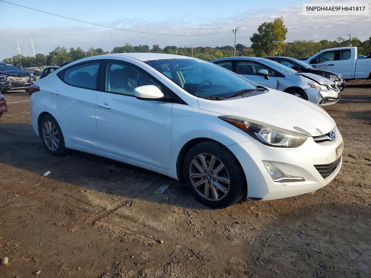 2015 HYUNDAI ELANTRA VIN 5NPDH4AE9FH641817 — фото 4