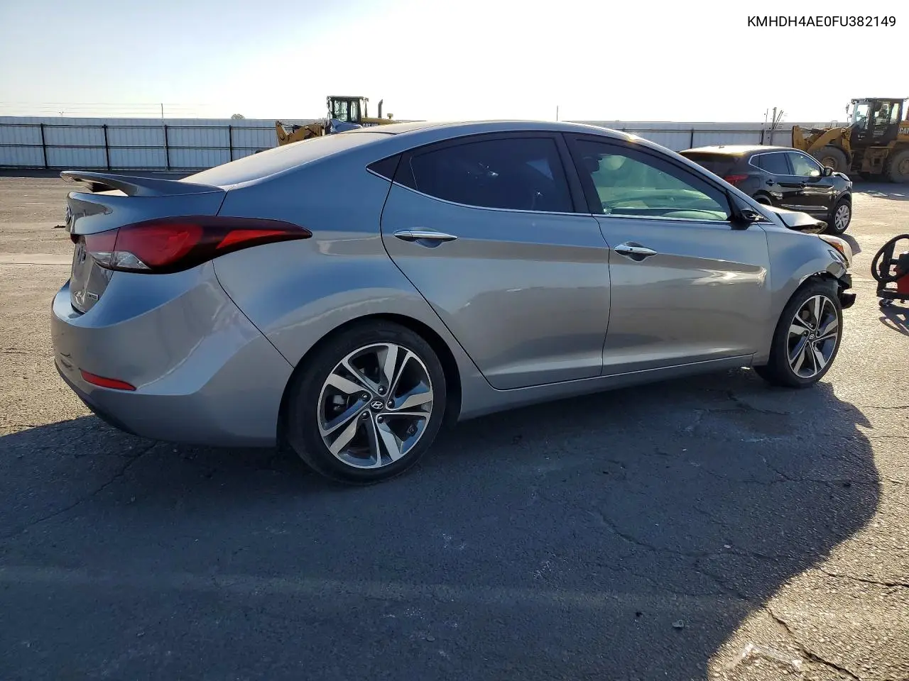 2015 HYUNDAI ELANTRA VIN KMHDH4AE0FU382149 — фото 3