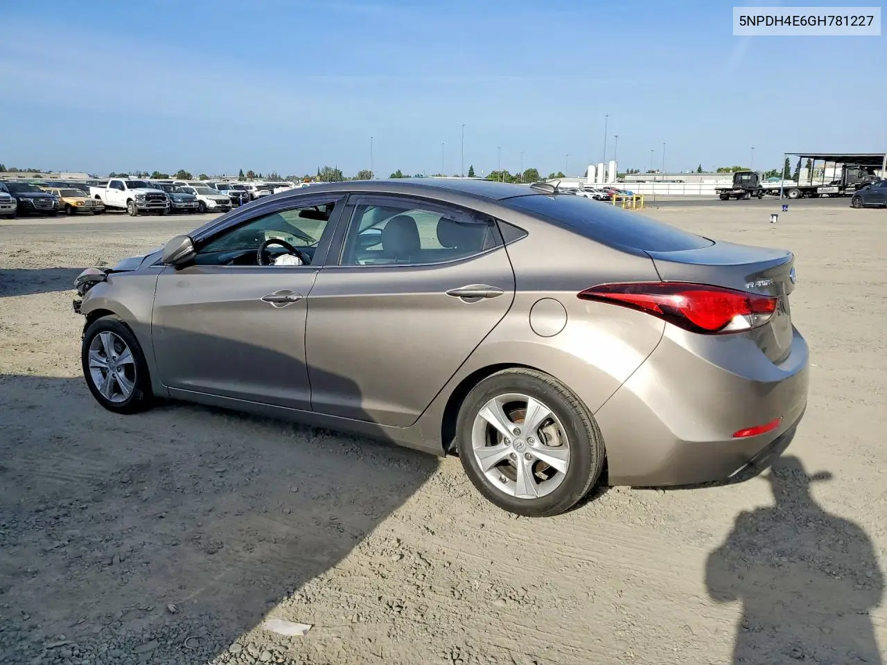 2016 HYUNDAI ELANTRA VIN 5NPDH4AE6GH781227 — фото 2