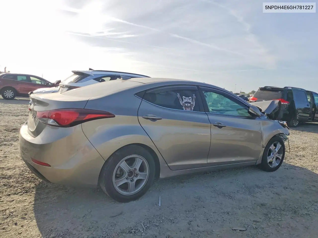 2016 HYUNDAI ELANTRA VIN 5NPDH4AE6GH781227 — фото 3