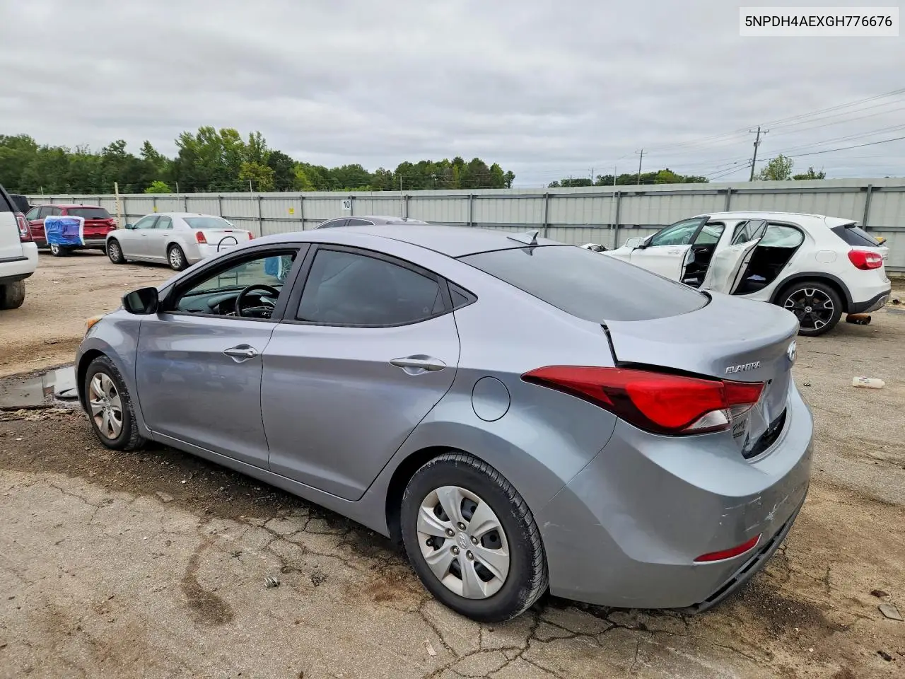 2016 HYUNDAI ELANTRA VIN 5NPDH4AEXGH776676 — фото 2