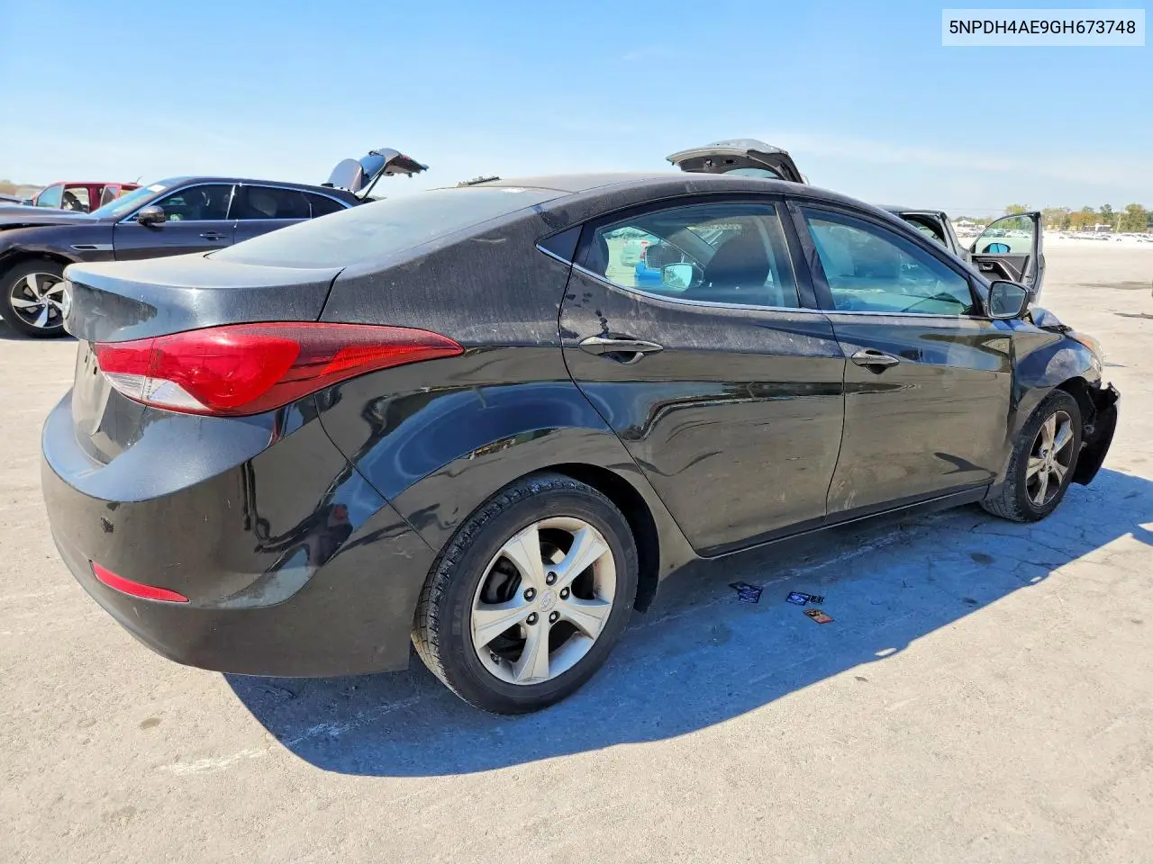 2016 HYUNDAI ELANTRA VIN 5NPDH4AE9GH673748 — фото 3