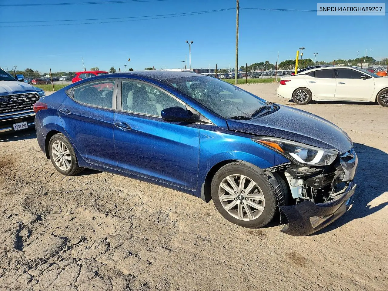 2016 HYUNDAI ELANTRA VIN 5NPDH4AE0GH689207 — фото 4