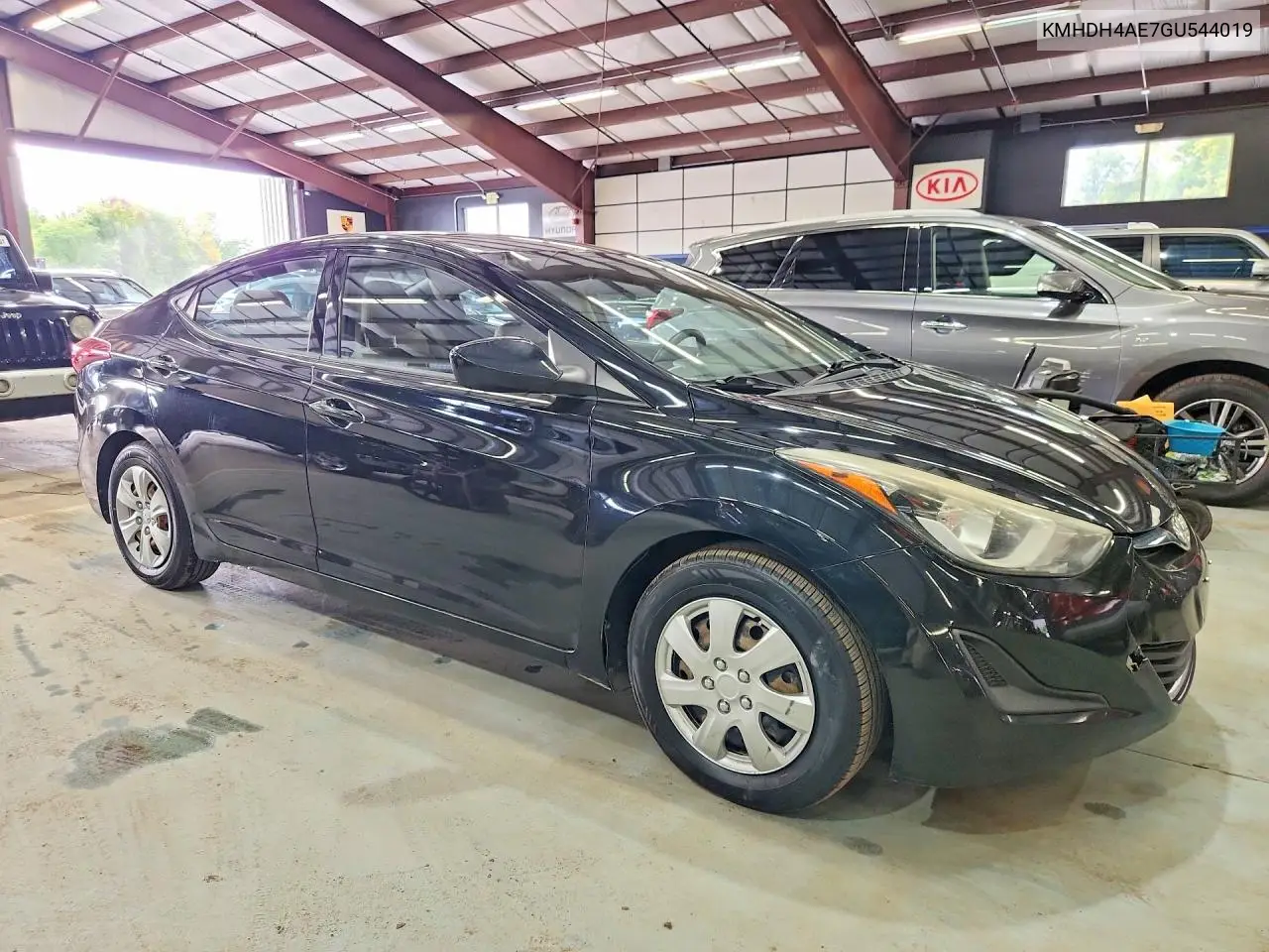 2016 HYUNDAI ELANTRA VIN KMHDH4AE7GU544019 — фото 4