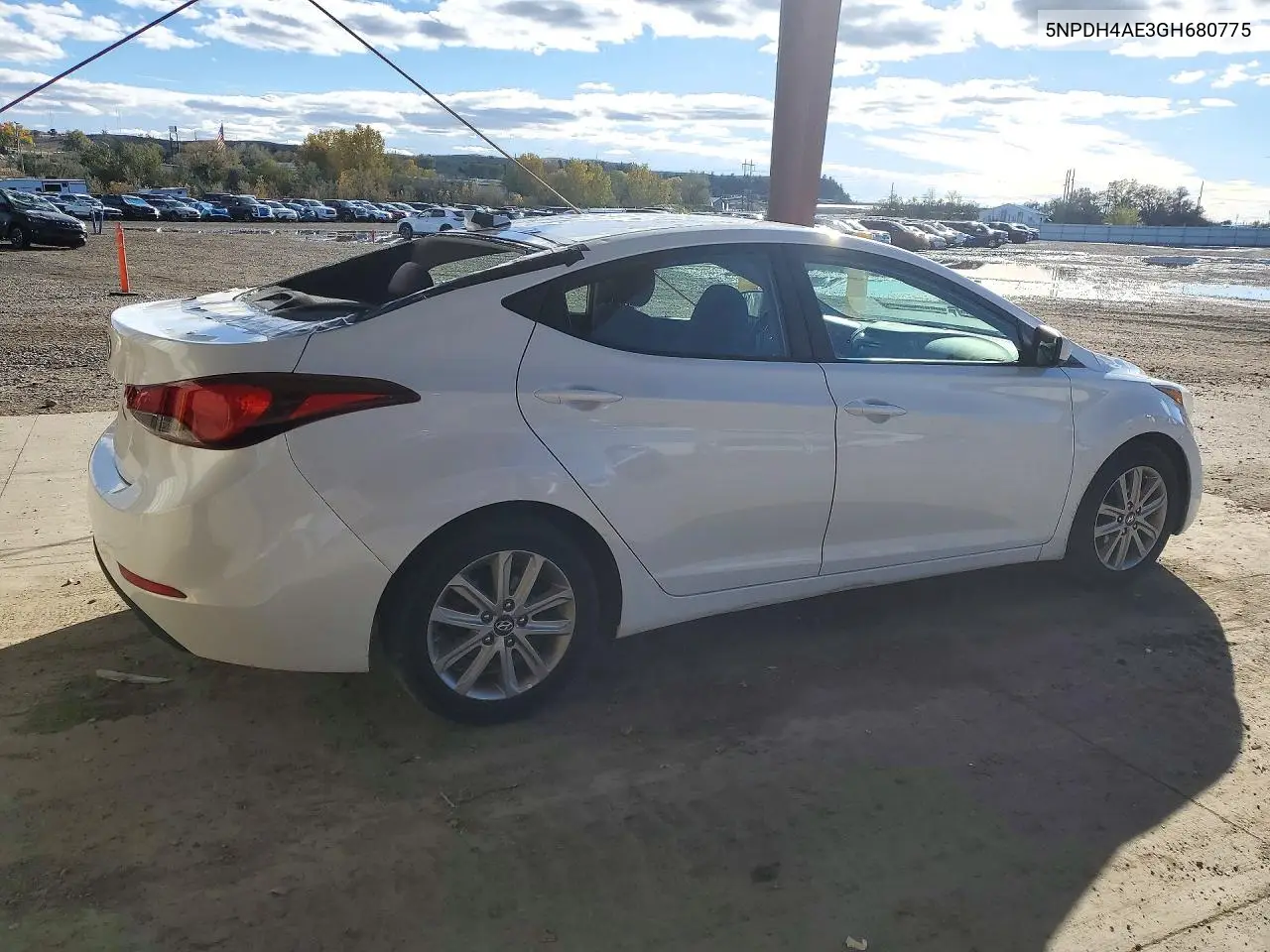 2016 HYUNDAI ELANTRA VIN 5NPDH4AE3GH680775 — фото 3