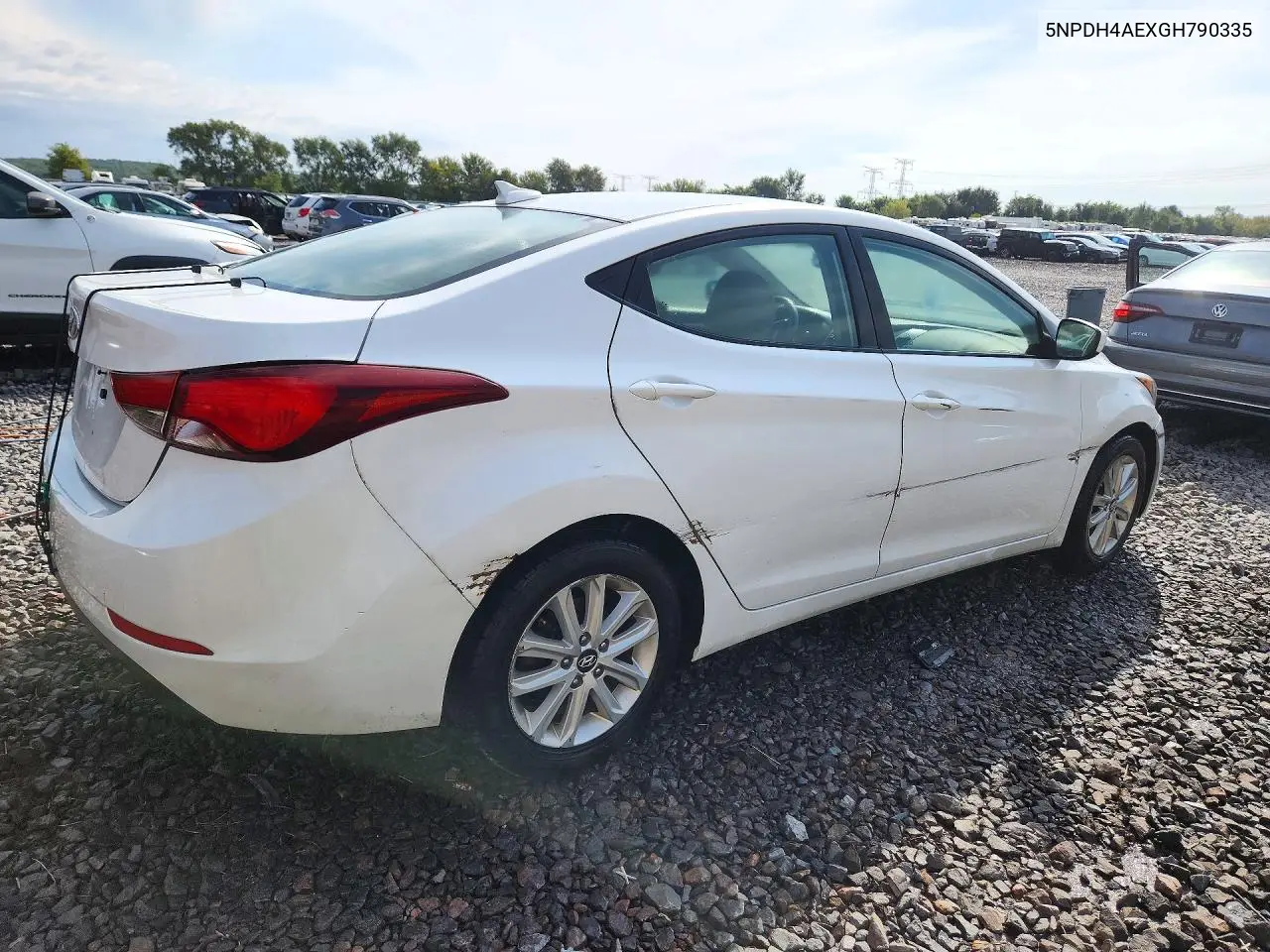 2016 HYUNDAI ELANTRA VIN 5NPDH4AEXGH790335 — фото 3