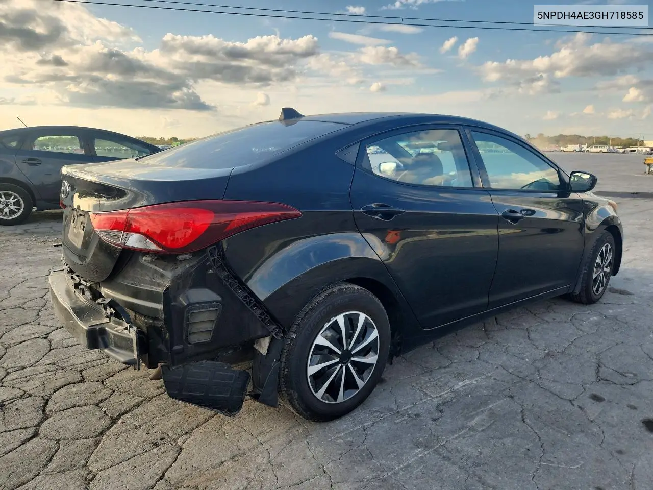 2016 HYUNDAI ELANTRA VIN 5NPDH4AE3GH718585 — фото 3