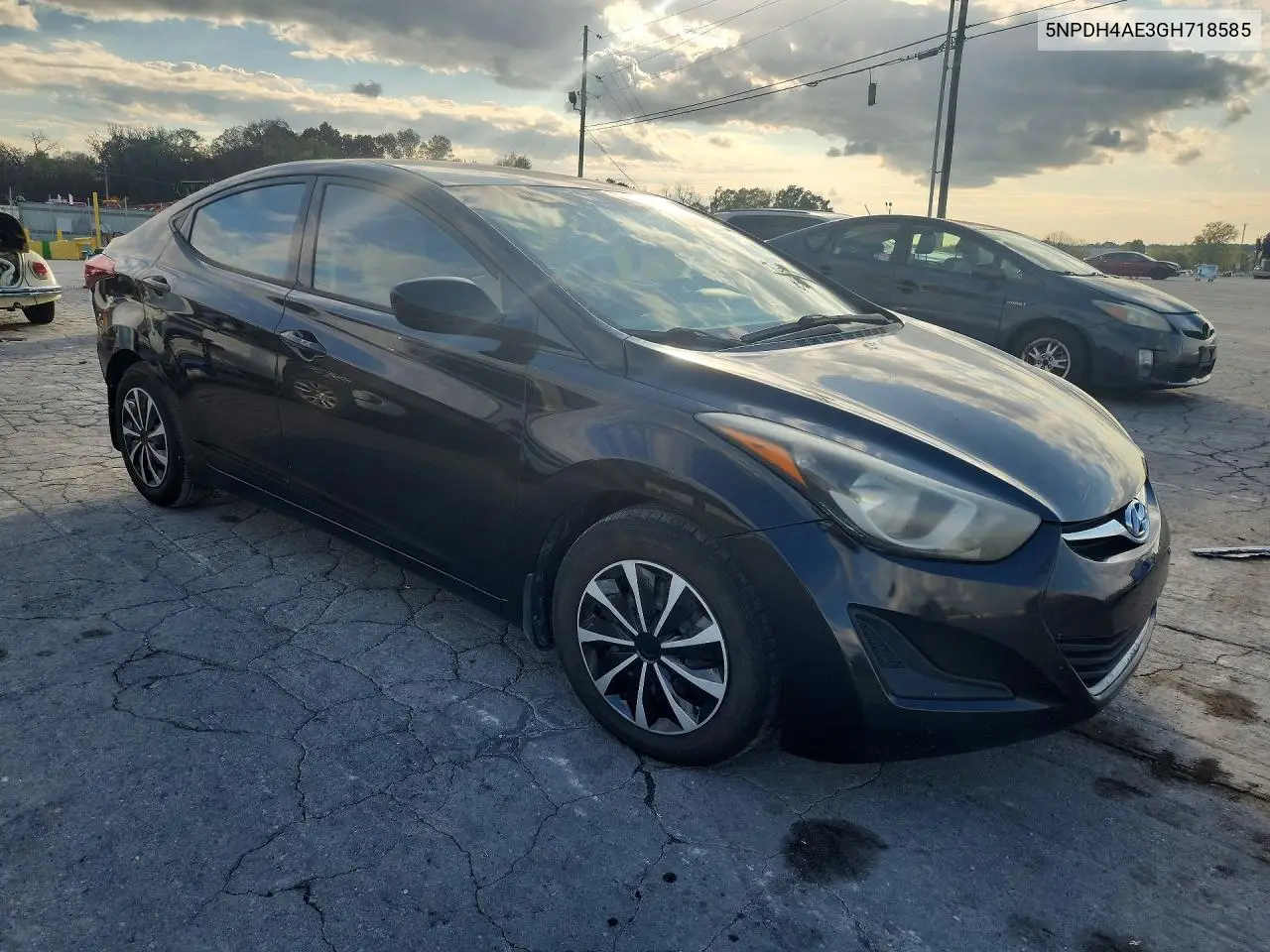 2016 HYUNDAI ELANTRA VIN 5NPDH4AE3GH718585 — фото 4
