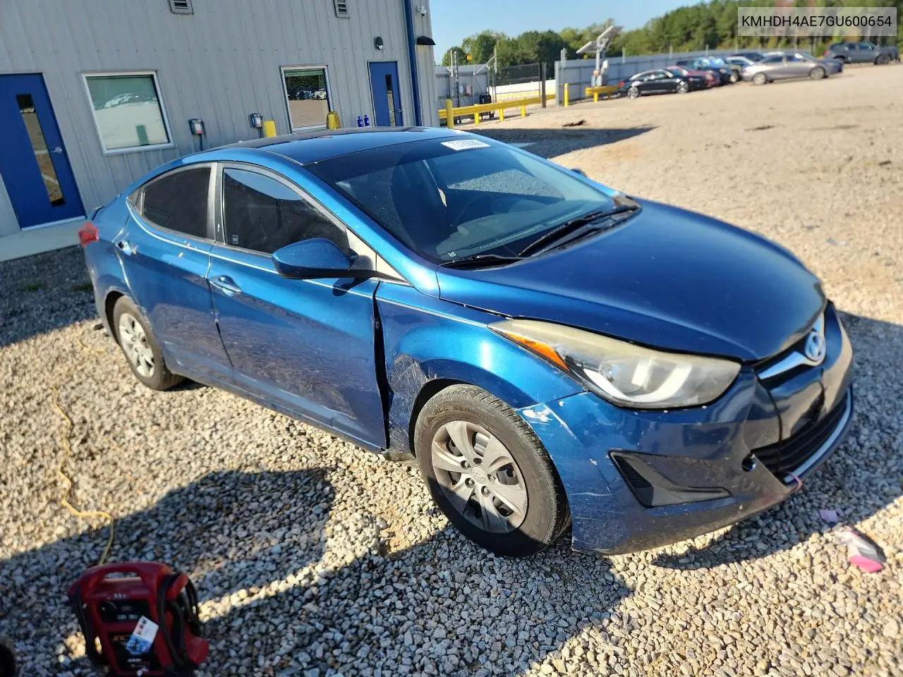 2016 HYUNDAI ELANTRA VIN KMHDH4AE7GU600654 — фото 4