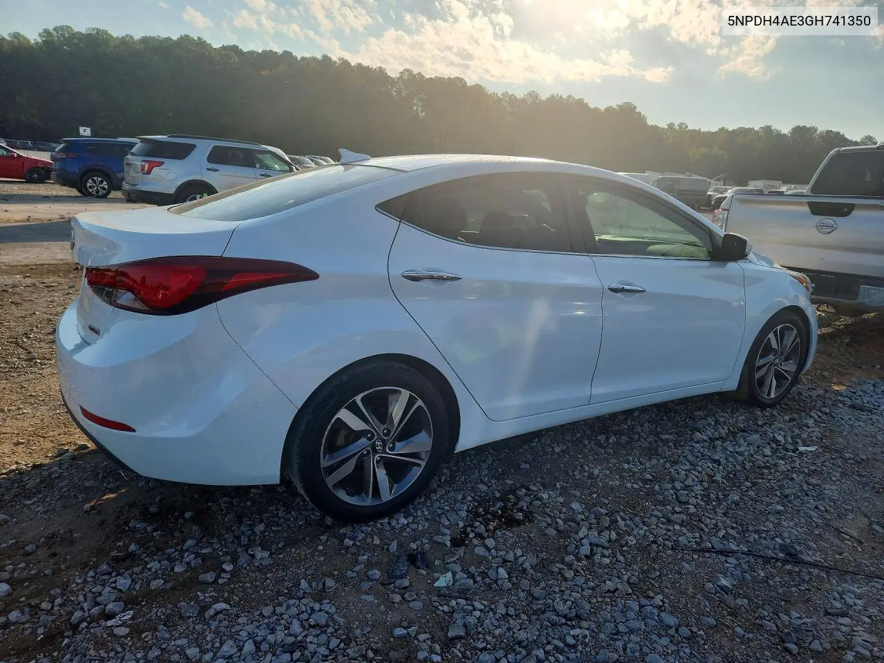 2016 HYUNDAI ELANTRA VIN 5NPDH4AE3GH741350 — фото 3