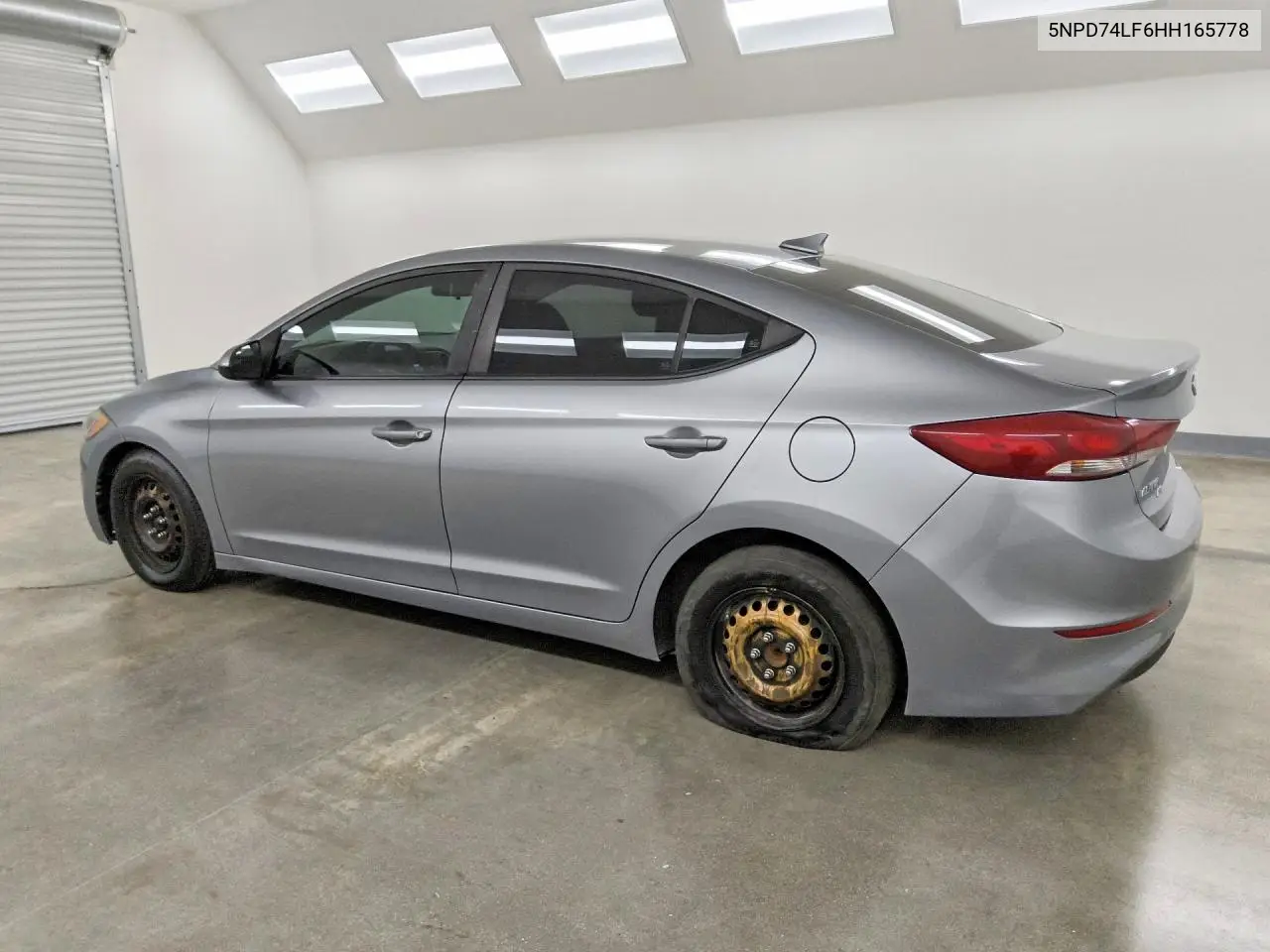 2017 HYUNDAI ELANTRA VIN 5NPD74LF6HH165778 — фото 2