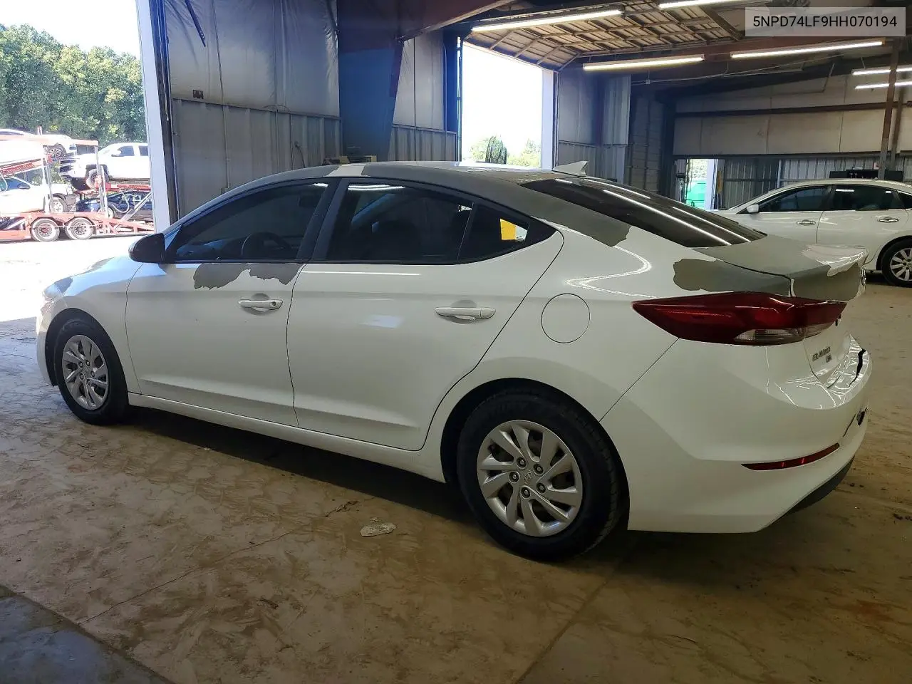 2017 HYUNDAI ELANTRA VIN 5NPD74LF9HH070194 — фото 2