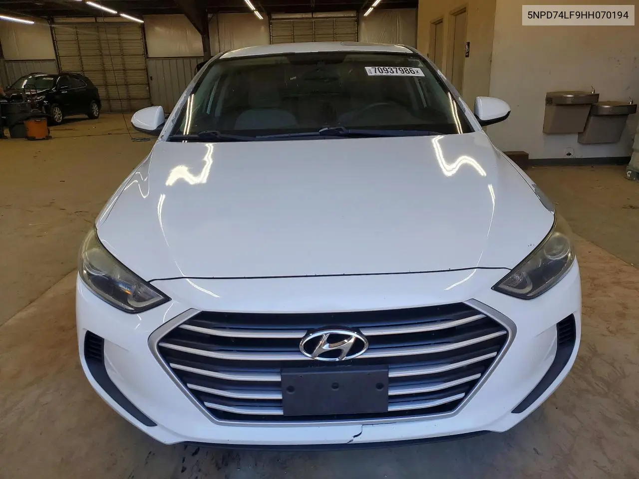 2017 HYUNDAI ELANTRA VIN 5NPD74LF9HH070194 — фото 5