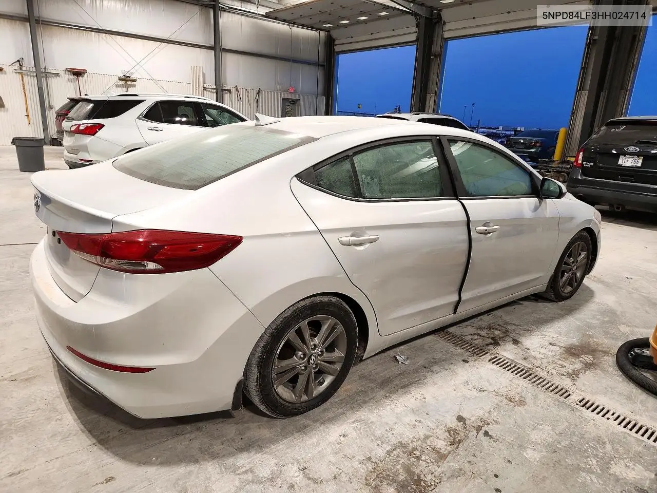 2017 HYUNDAI ELANTRA VIN 5NPD84LF3HH024714 — фото 3
