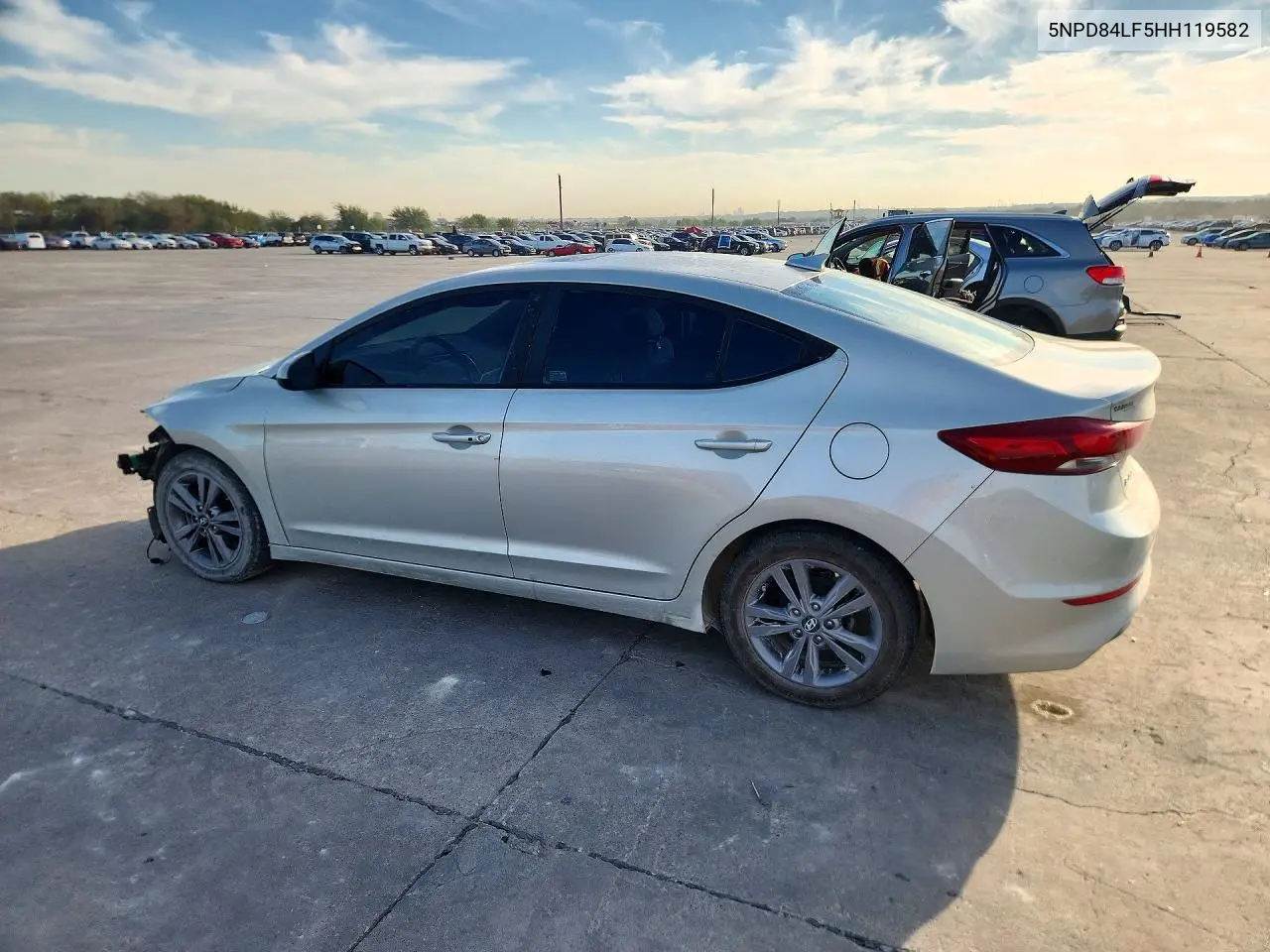 2017 HYUNDAI ELANTRA VIN 5NPD84LF5HH119582 — фото 2