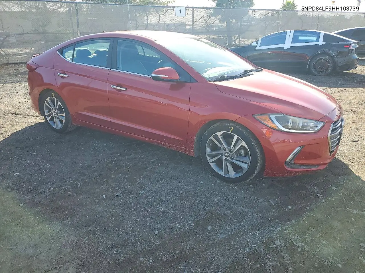 2017 HYUNDAI ELANTRA VIN 5NPD84LF9HH103739 — фото 4