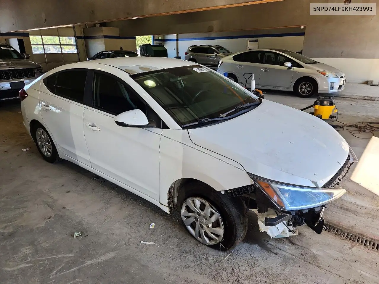 2019 HYUNDAI ELANTRA VIN 5NPD74LF9KH423993 — фото 4