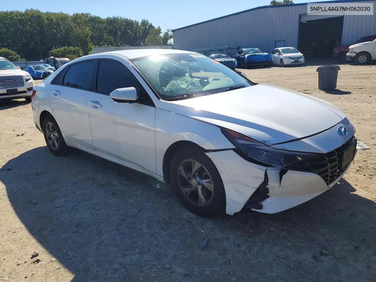 2022 HYUNDAI ELANTRA VIN 5NPLL4AG7NH062030 — фото 4