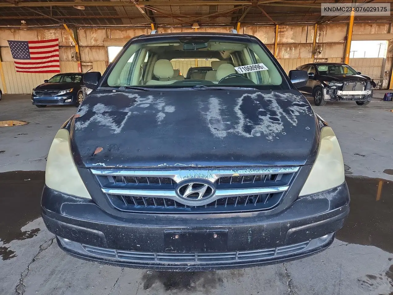 2007 HYUNDAI ENTOURAGE VIN KNDMC233076029175 — фото 5