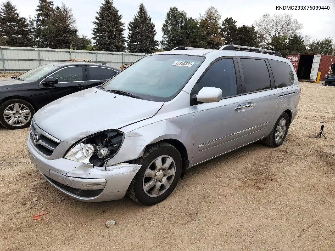HYUNDAI ENTOURAGE 2007, VIN KNDMC233X76039440