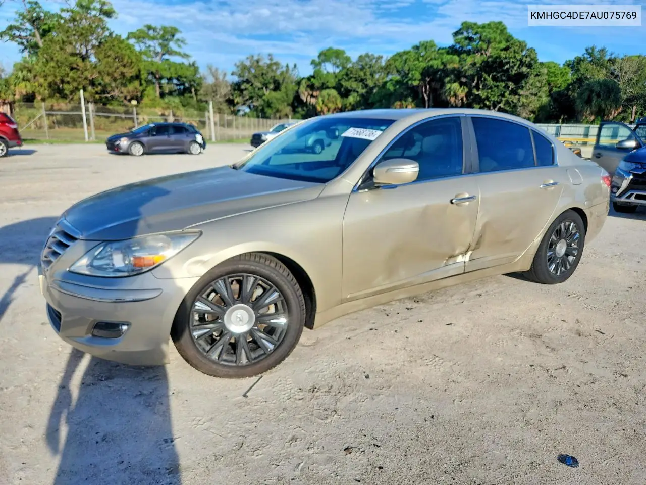 HYUNDAI GENESIS 2010, VIN KMHGC4DE7AU075769