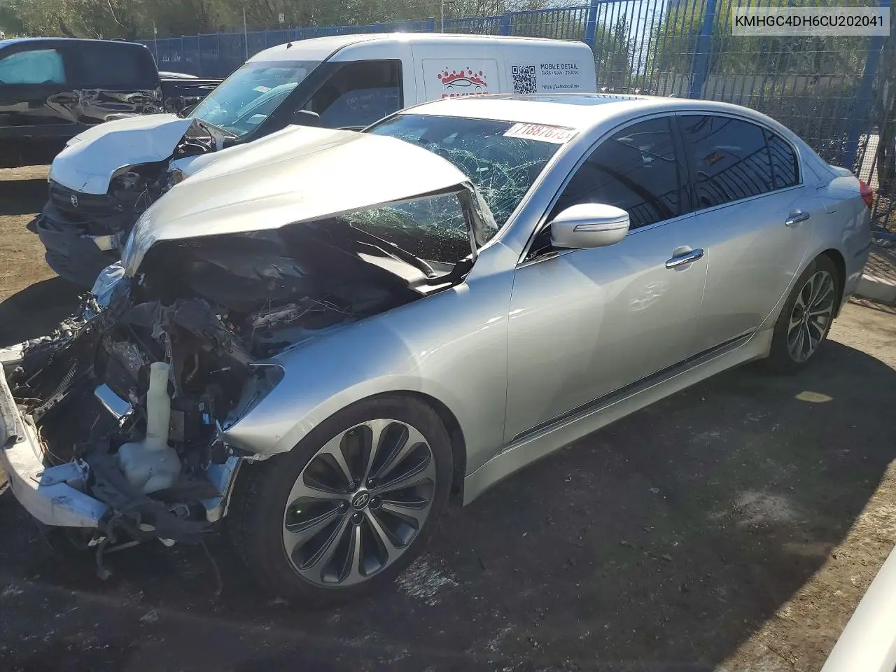 HYUNDAI GENESIS 2012, VIN KMHGC4DH6CU202041