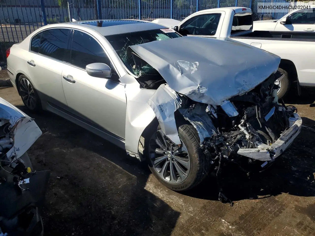 2012 HYUNDAI GENESIS VIN KMHGC4DH6CU202041 — фото 4