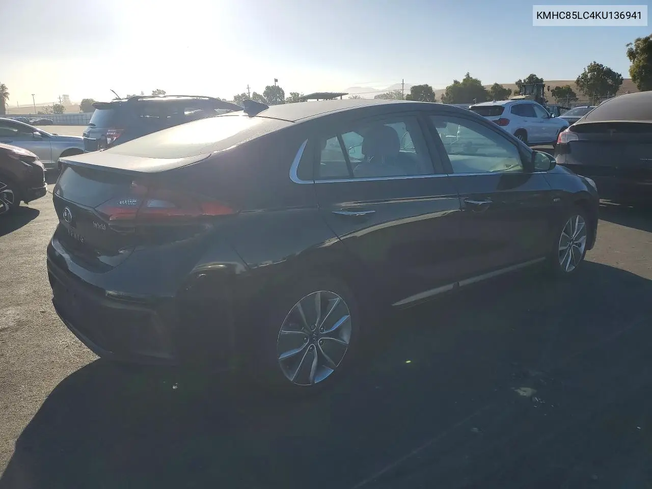 2019 HYUNDAI IONIQ VIN KMHC85LC4KU136941 — фото 3