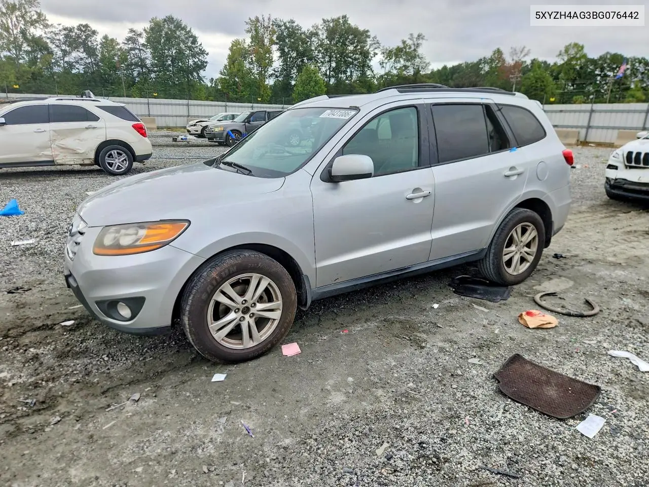 HYUNDAI SANTA FE 2011, VIN 5XYZH4AG3BG076442