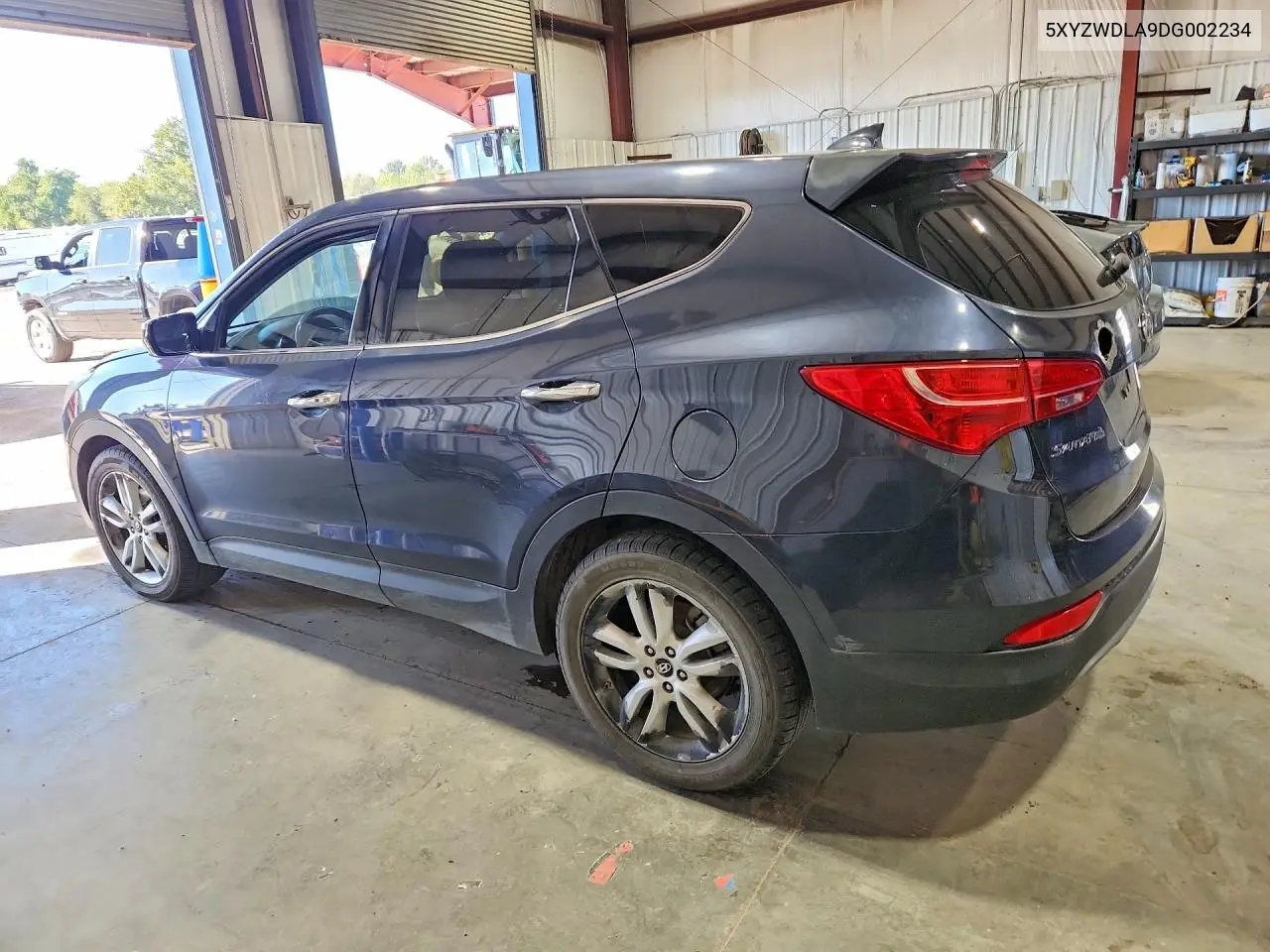 2013 HYUNDAI SANTA FE VIN 5XYZWDLA9DG002234 — фото 2