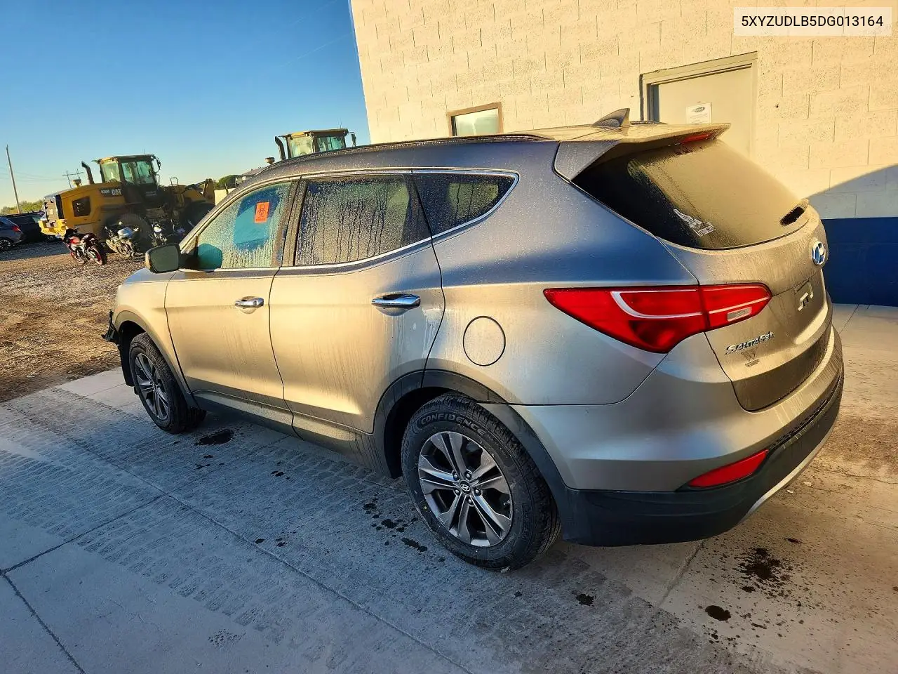 2013 HYUNDAI SANTA FE VIN 5XYZUDLB5DG013164 — фото 2
