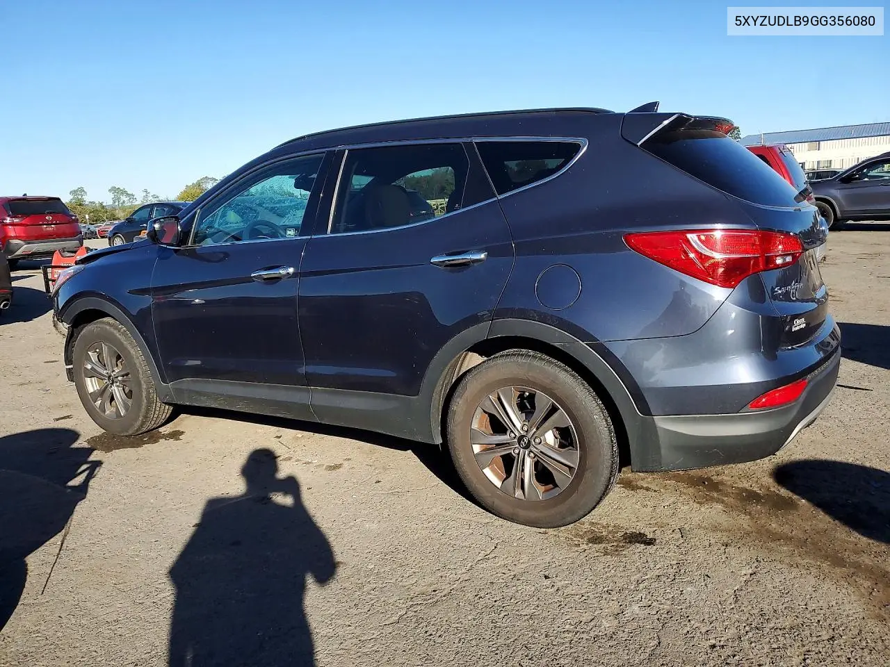 2016 HYUNDAI SANTA FE VIN 5XYZUDLB9GG356080 — фото 2