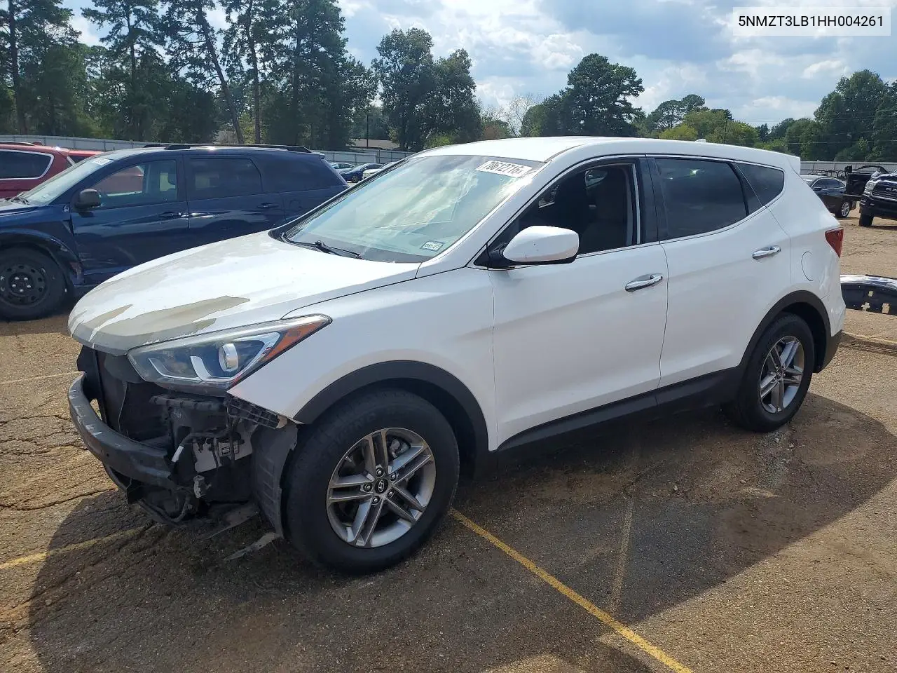 HYUNDAI SANTA FE 2017, VIN 5NMZT3LB1HH004261