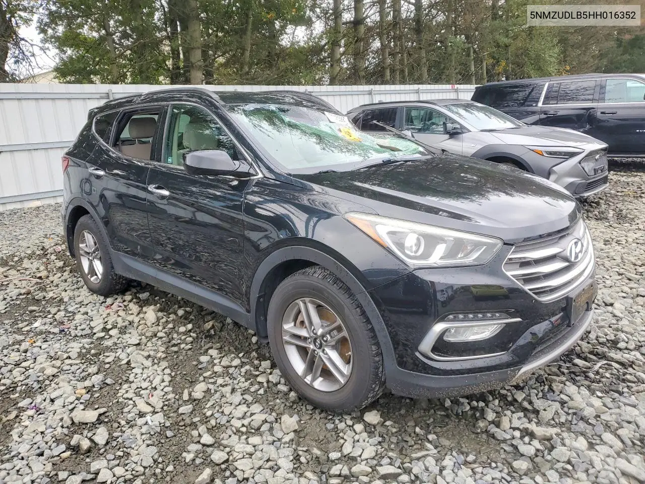 2017 HYUNDAI SANTA FE VIN 5NMZUDLB5HH016352 — фото 4