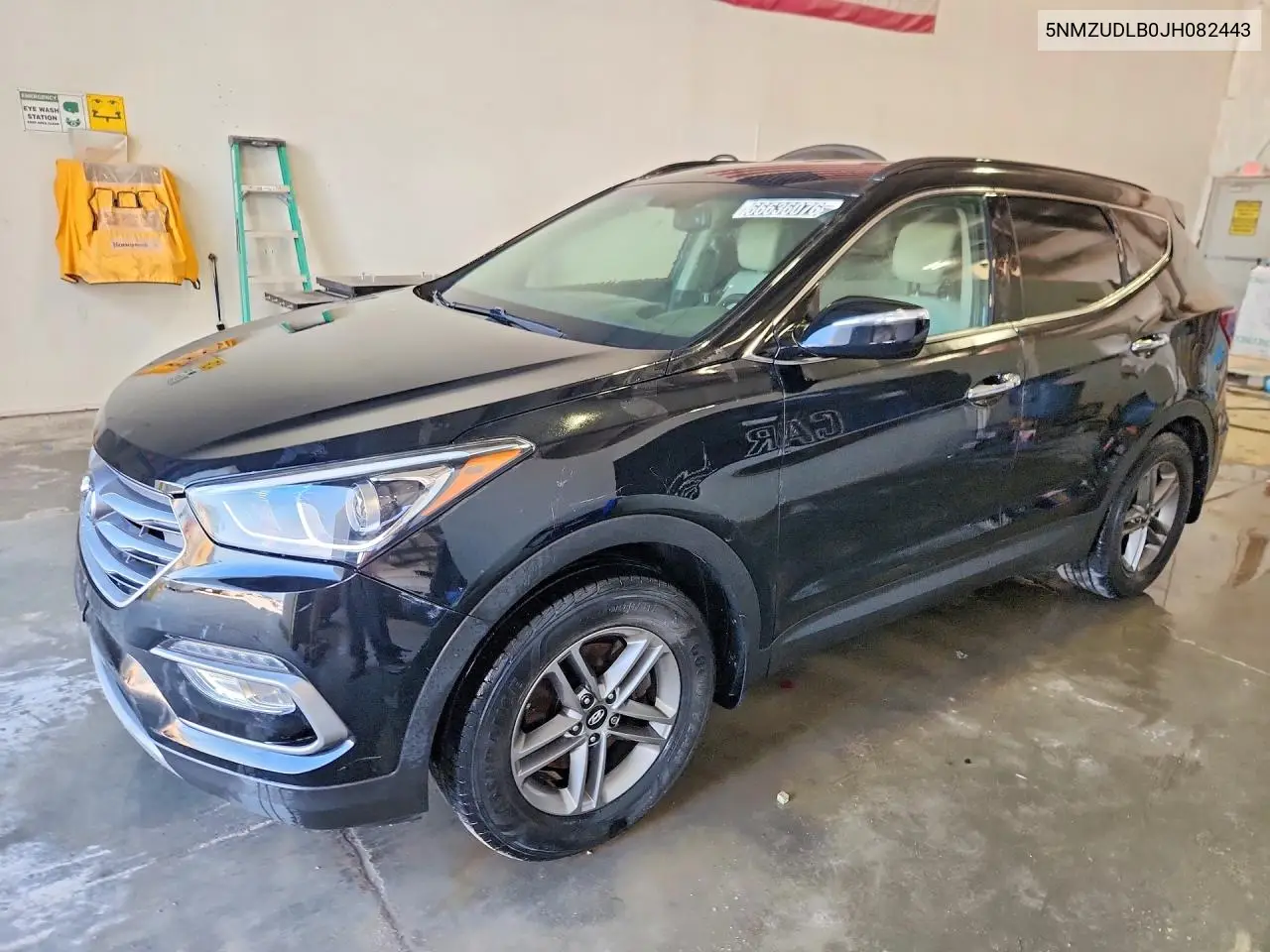 HYUNDAI SANTA FE 2018, VIN 5NMZUDLB0JH082443
