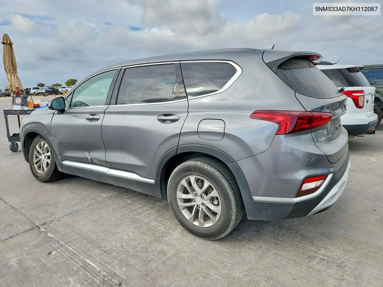 2019 HYUNDAI SANTA FE VIN 5NMS33AD7KH112087 — фото 2