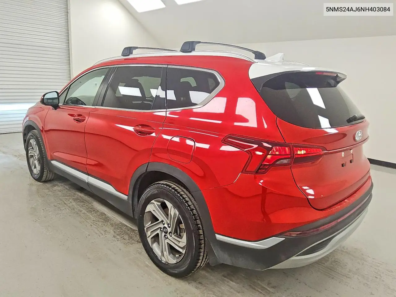 2022 HYUNDAI SANTA FE VIN 5NMS24AJ6NH403084 — фото 2