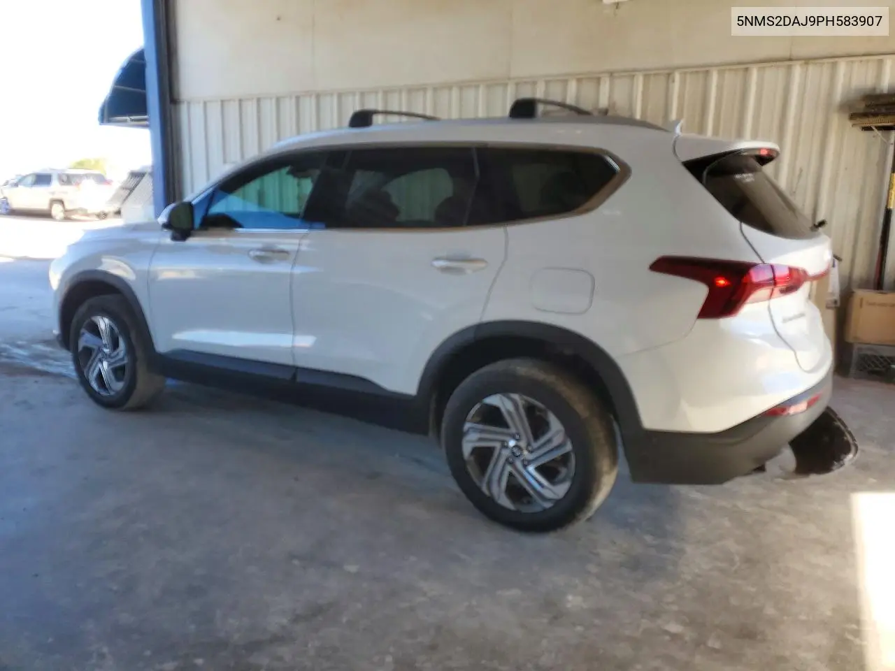 2023 HYUNDAI SANTA FE VIN 5NMS2DAJ9PH583907 — фото 2