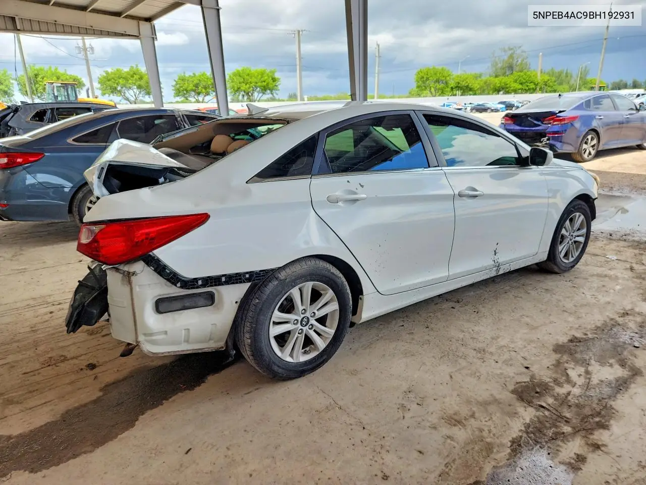 2011 HYUNDAI SONATA VIN 5NPEB4AC9BH192931 — фото 3