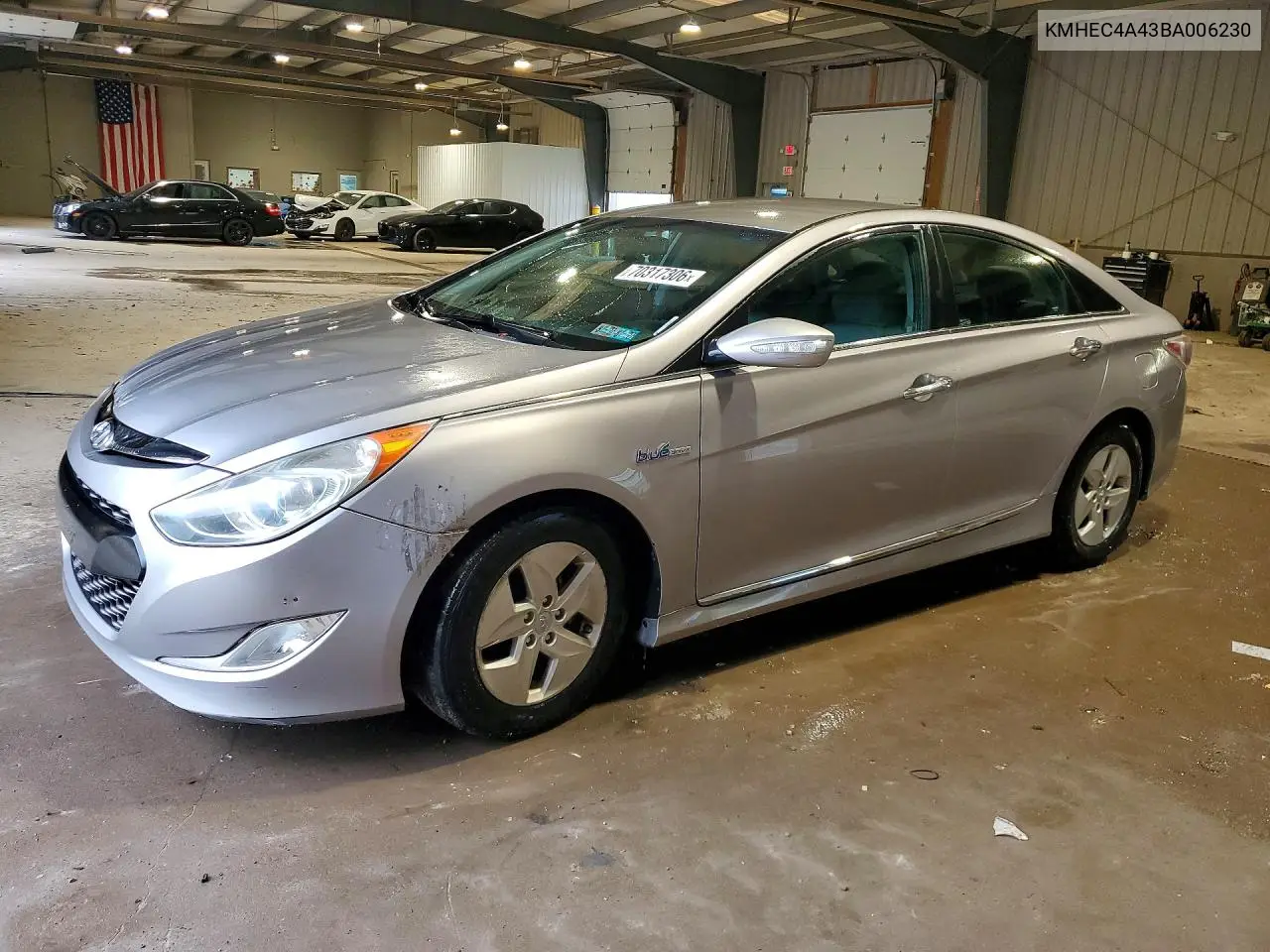 HYUNDAI SONATA 2011, VIN KMHEC4A43BA006230