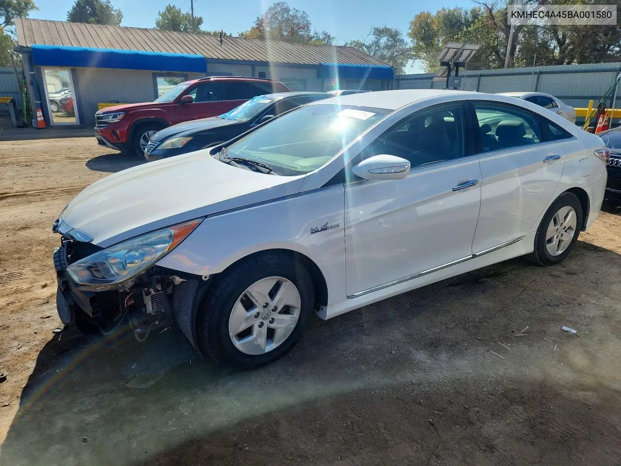 HYUNDAI SONATA 2011, VIN KMHEC4A45BA001580