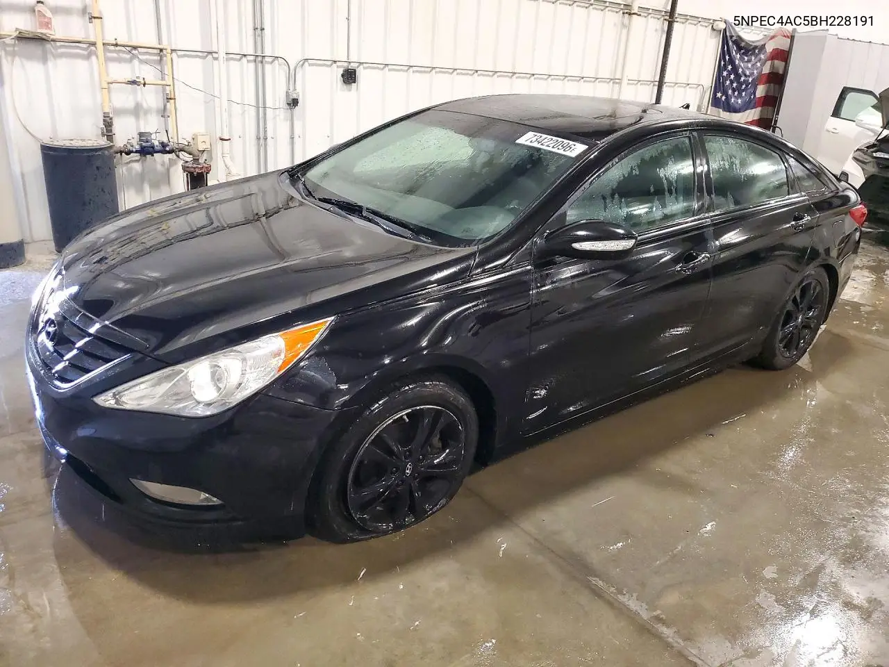 HYUNDAI SONATA 2011, VIN 5NPEC4AC5BH228191