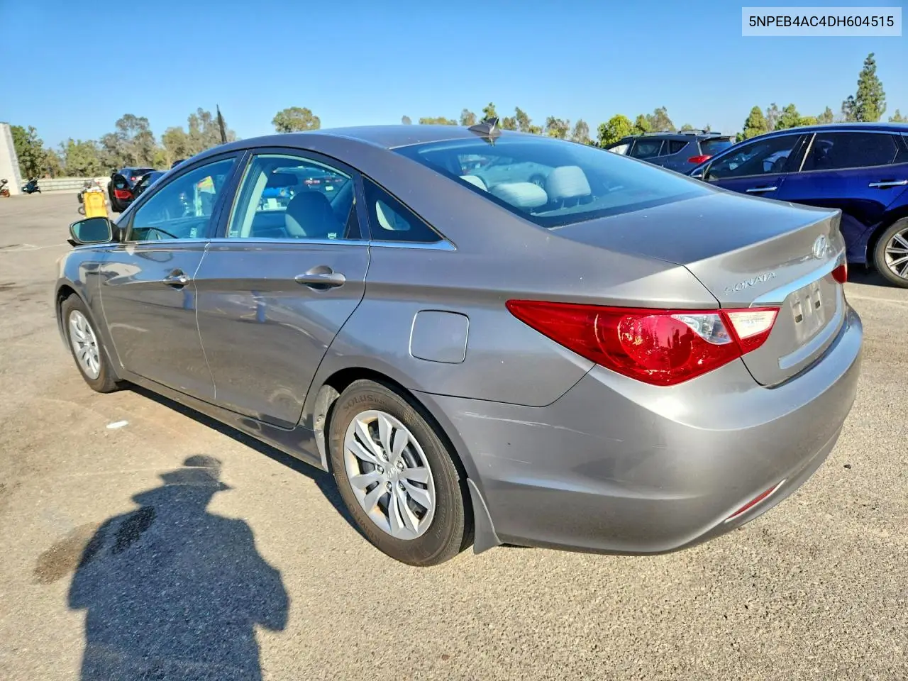 2013 HYUNDAI SONATA VIN 5NPEB4AC4DH604515 — фото 2