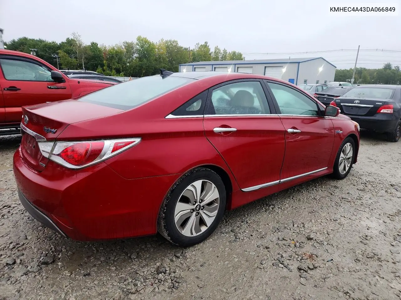 2013 HYUNDAI SONATA VIN KMHEC4A43DA066849 — фото 3