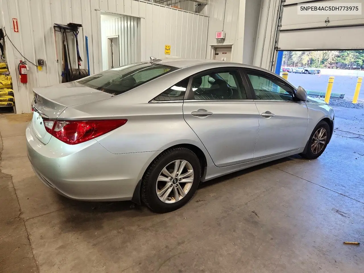 2013 HYUNDAI SONATA VIN 5NPEB4AC5DH773975 — фото 3