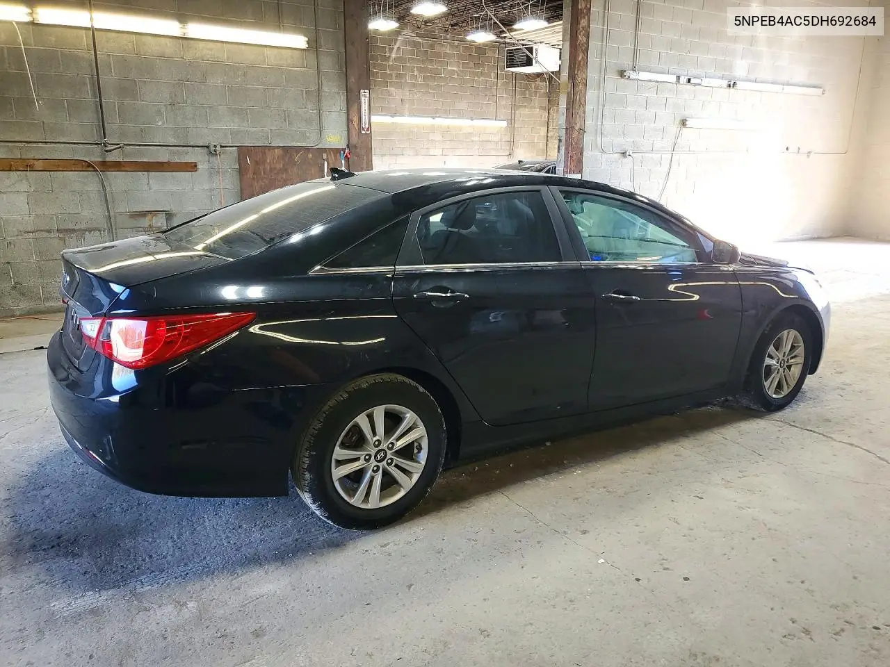2013 HYUNDAI SONATA VIN 5NPEB4AC5DH692684 — фото 3