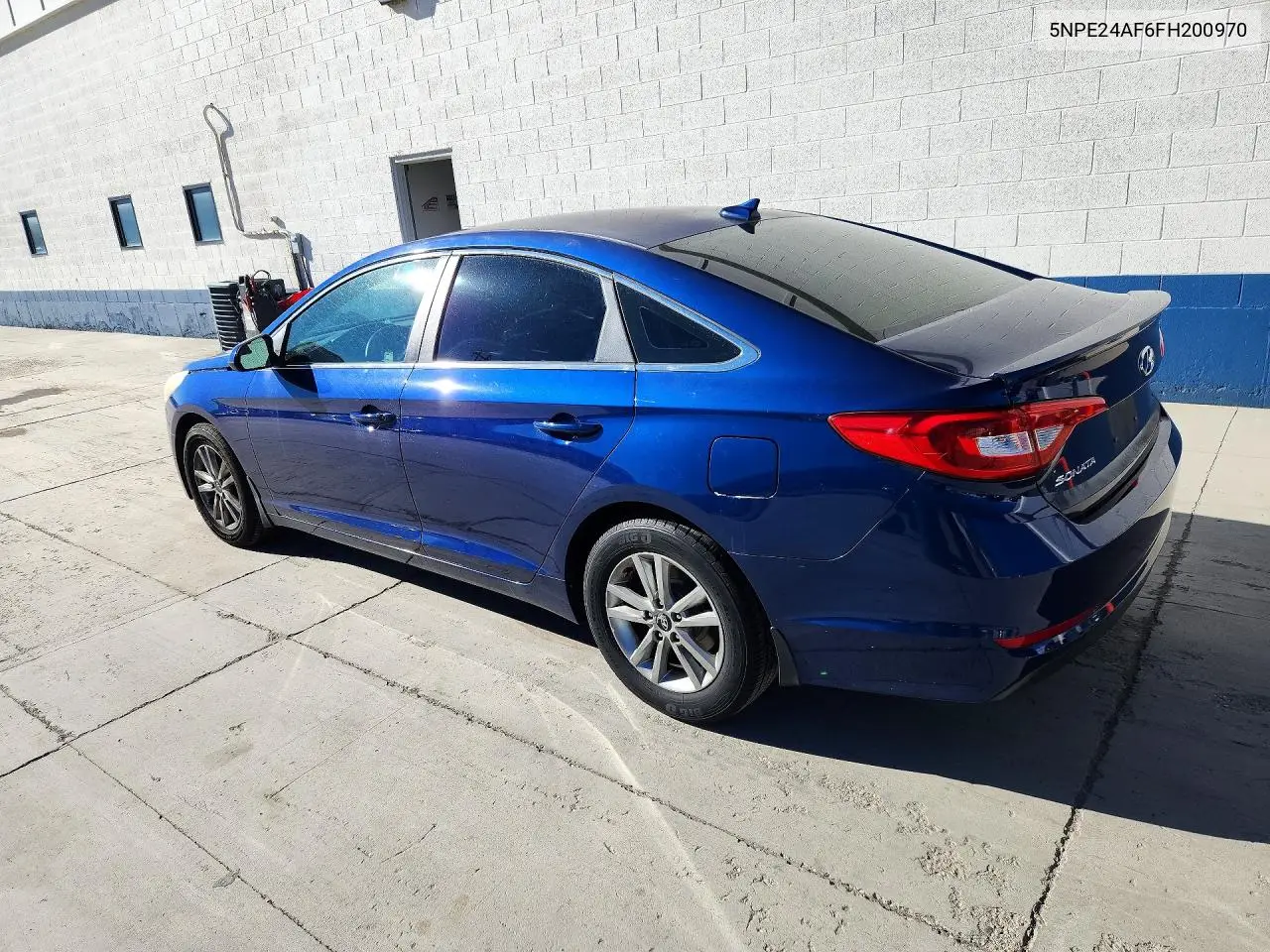 2015 HYUNDAI SONATA VIN 5NPE24AF6FH200970 — фото 2