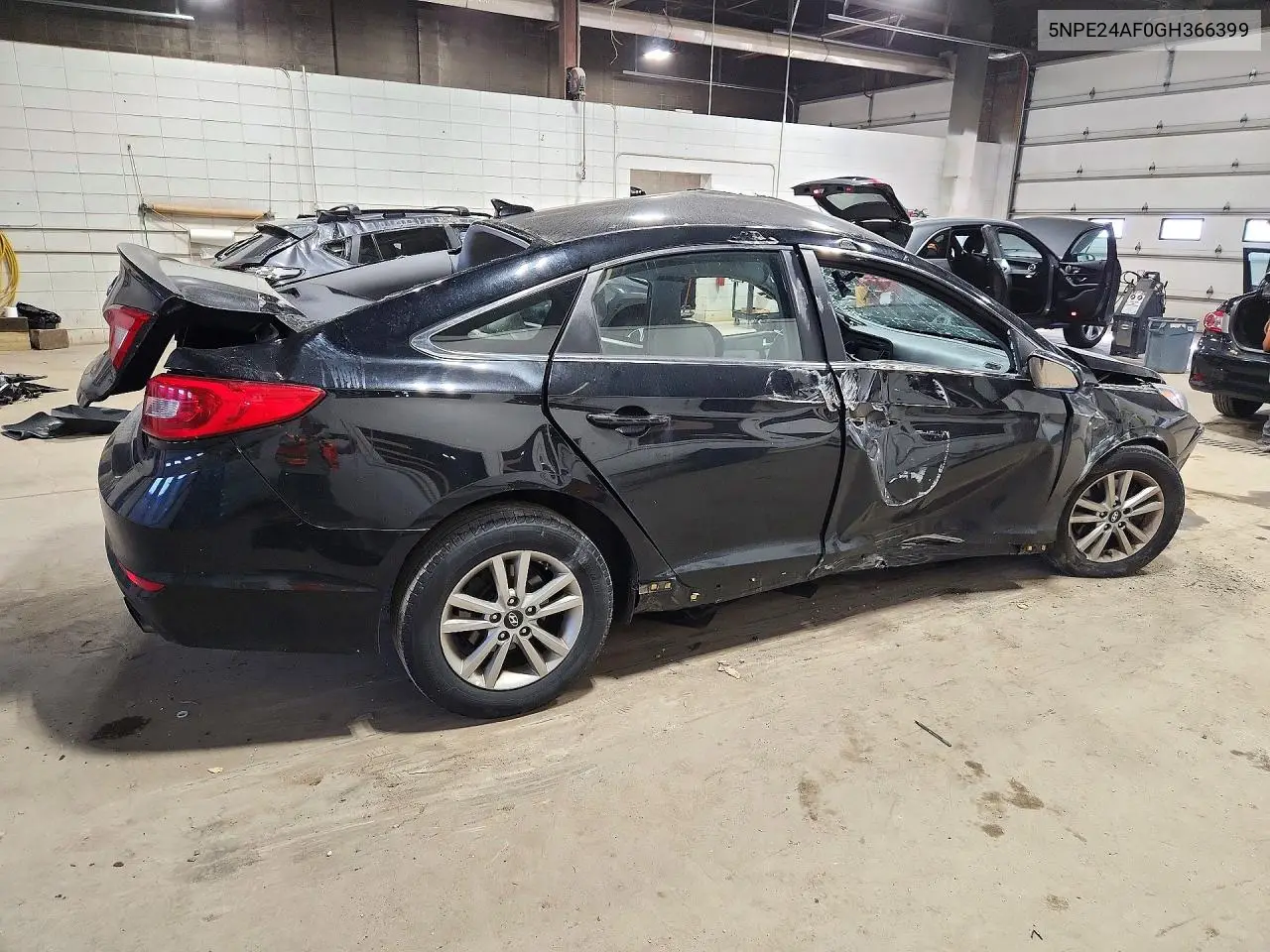 2016 HYUNDAI SONATA VIN 5NPE24AF0GH366399 — фото 3