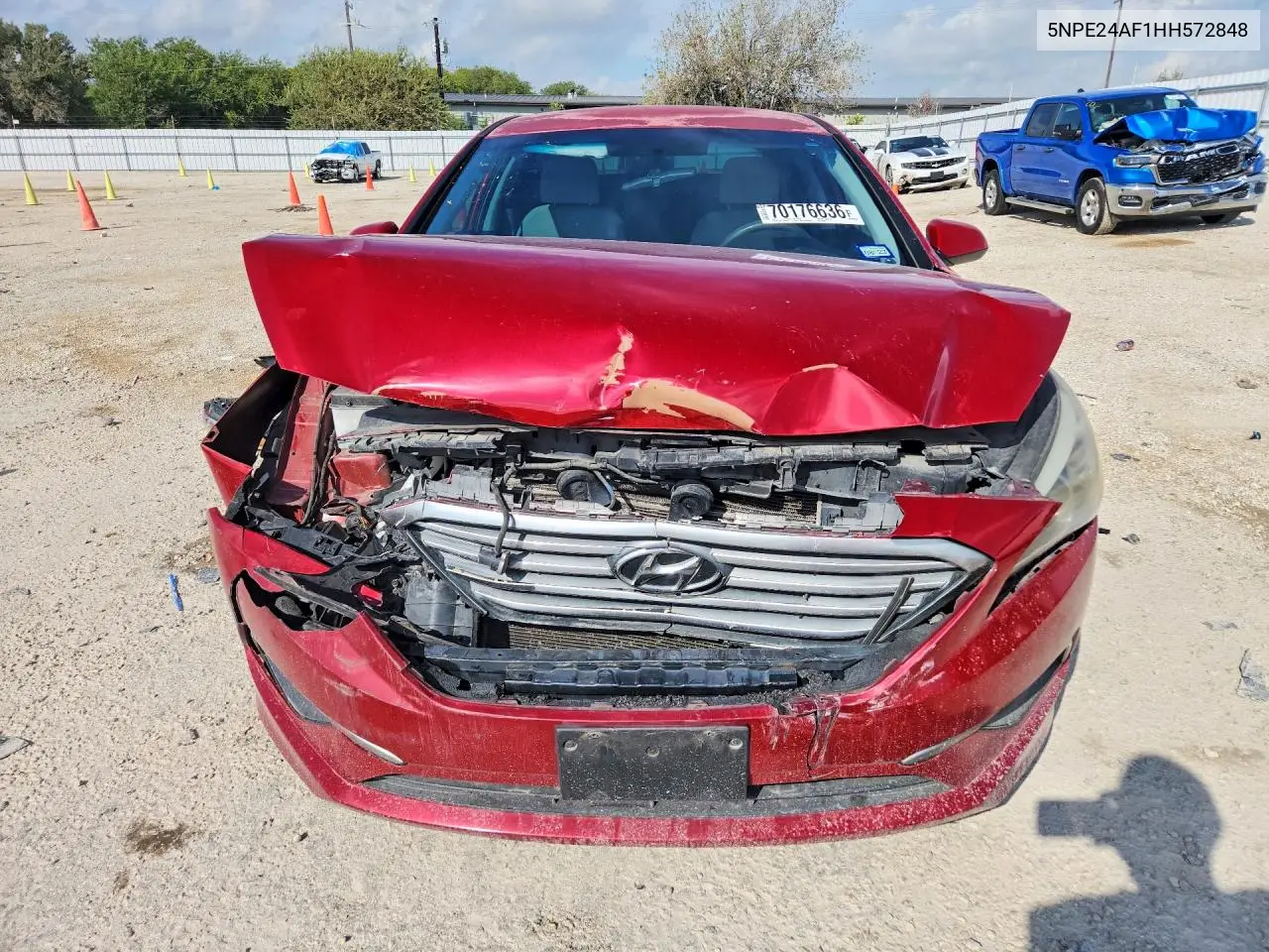 2017 HYUNDAI SONATA VIN 5NPE24AF1HH572848 — фото 5