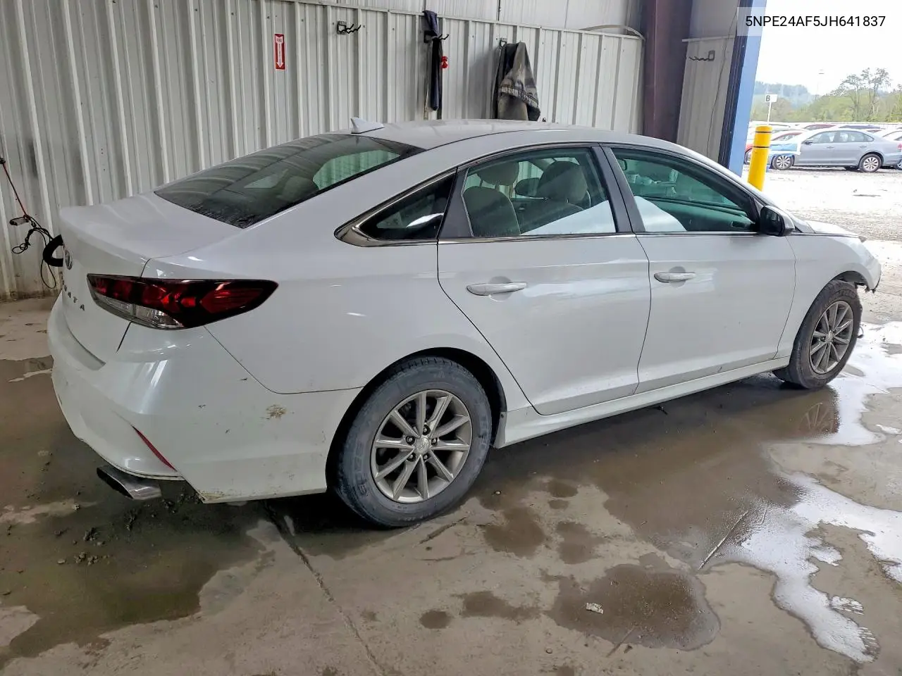 2018 HYUNDAI SONATA VIN 5NPE24AF5JH641837 — фото 3